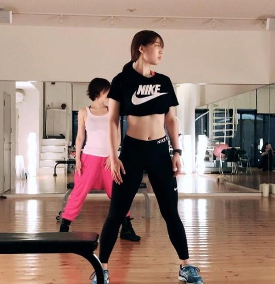江村美咲,筋肉,腹筋,下半身,トレーニング