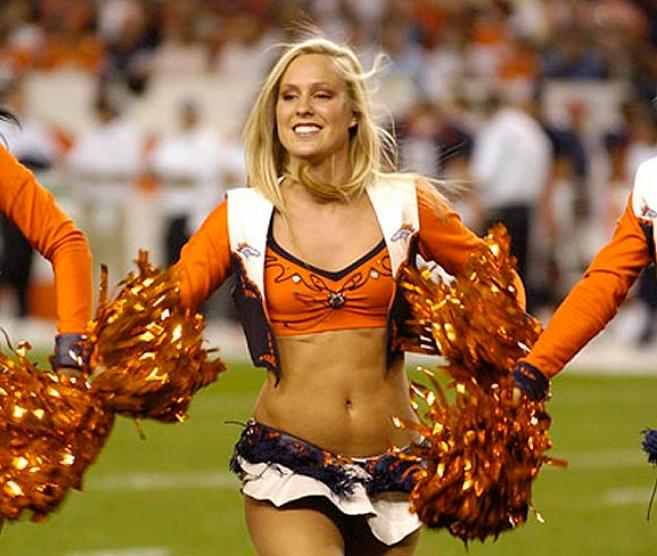 エリカ・ウェンストン綺麗！スタイル抜群の若い頃の画像と経歴wiki！ ネットブレイク