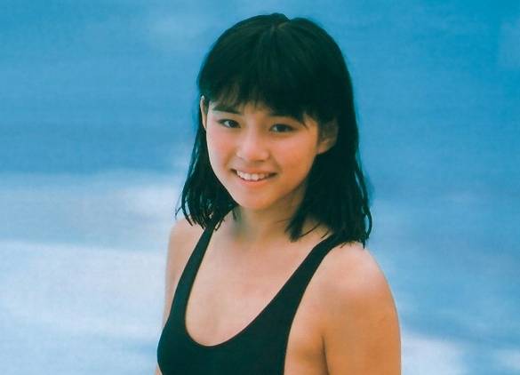 石田ゆり子,若い頃,かわいい, がっしり,体型,画像3